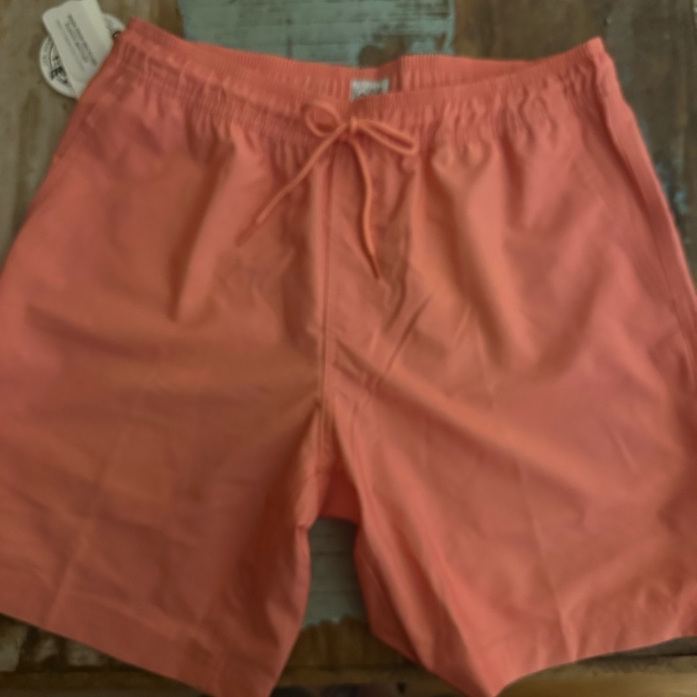 MENS BLUE CROWN SAGUARO COLOR CHANGING 7”SWIM SHORT PINK SIZE MEDIUM NWT